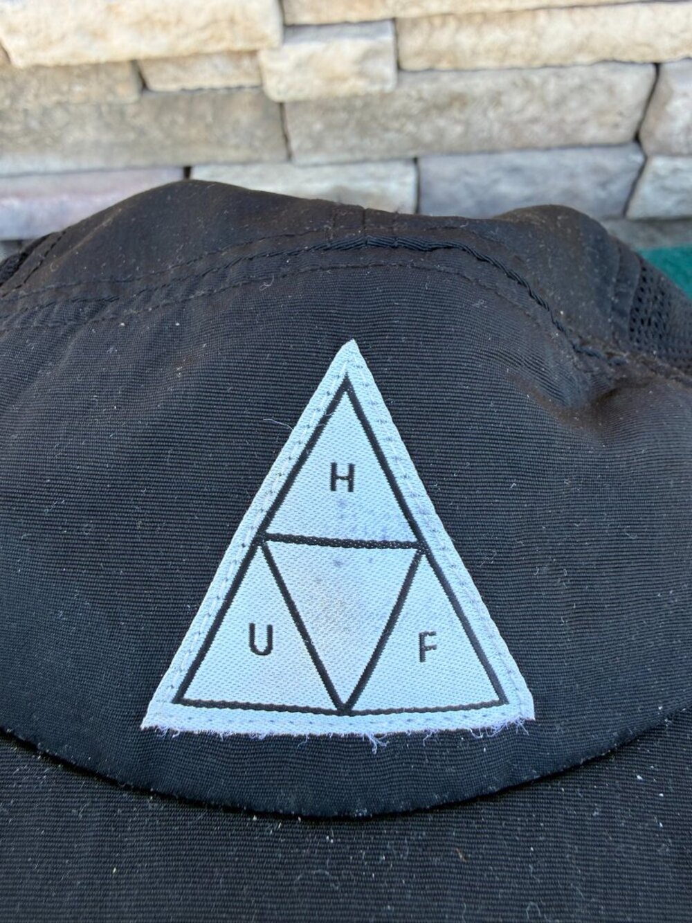HUF 5 panel black hat with orange detailing - Picture 10 of 10